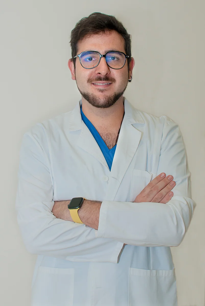 Adrian Santos - Médico Anestesista